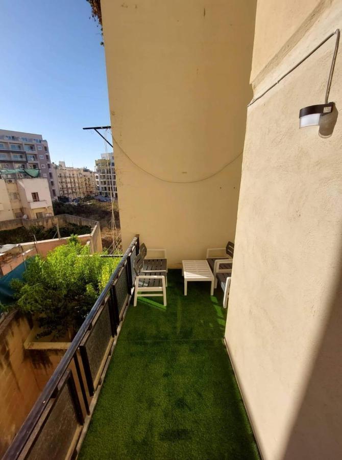 Sky Apartment 1 خليج سانت بول المظهر الخارجي الصورة