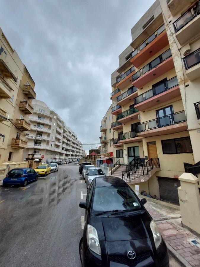 Sky Apartment 1 خليج سانت بول المظهر الخارجي الصورة
